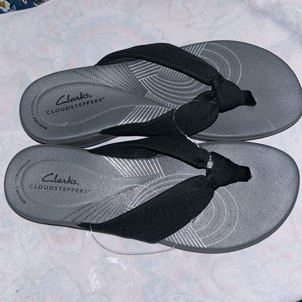 Clarks cloudsteppers.